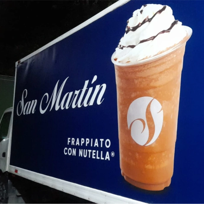 Impresión e instalación de forrado comercial